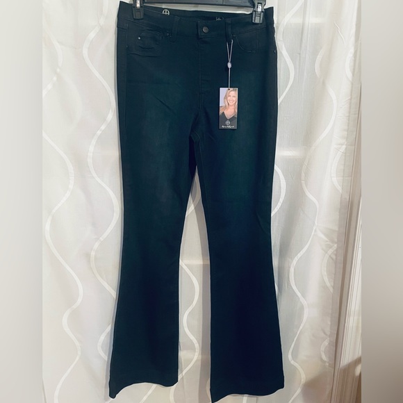 Hot in Hollywood Denim - NWT’s Hot in Hollywood Jeans, Size Medium/Tall